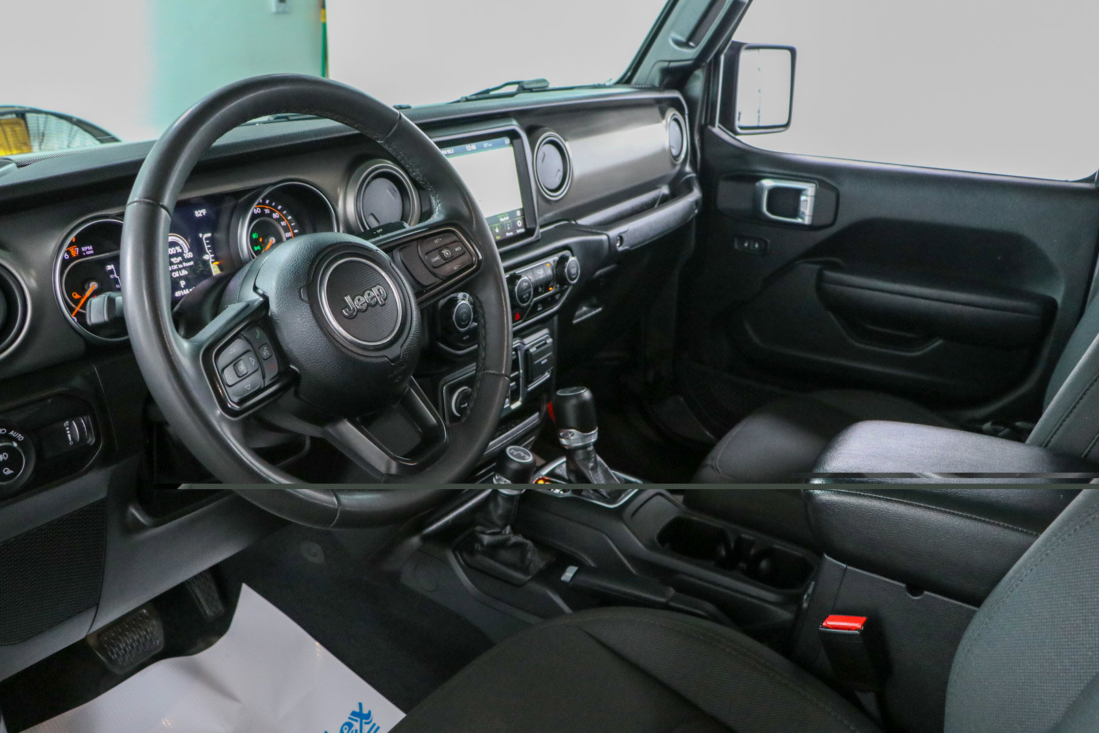 Used 2023 Jeep Gladiator Sport AWD/4WD image 23