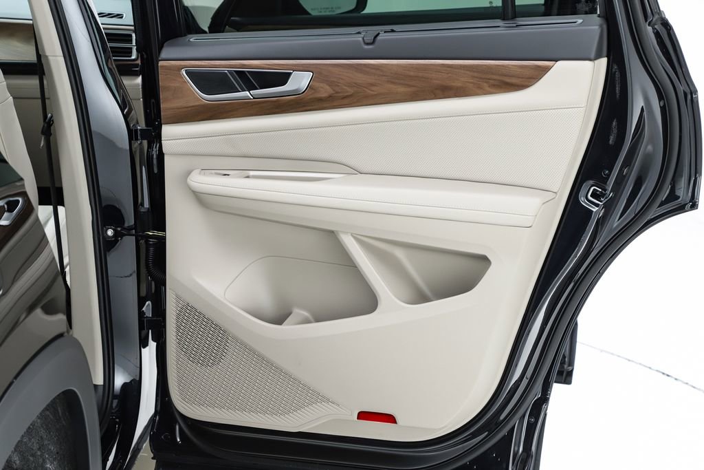 New 2026 Volkswagen Atlas SE image 70