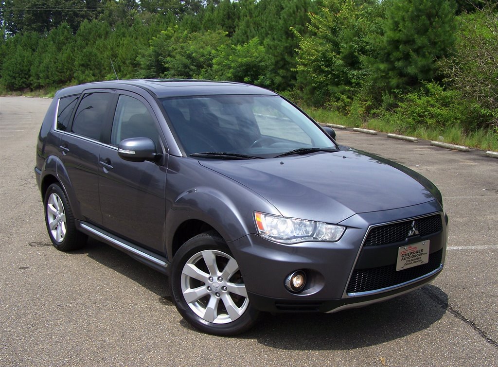 Used 2010 Mitsubishi Outlander GT AWD/4WD image 1
