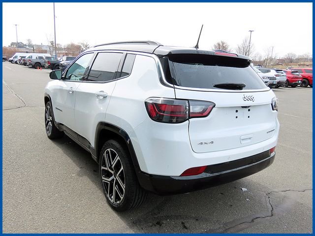 Certified 2025 Jeep Compass Limited w/ Elite Group image 5