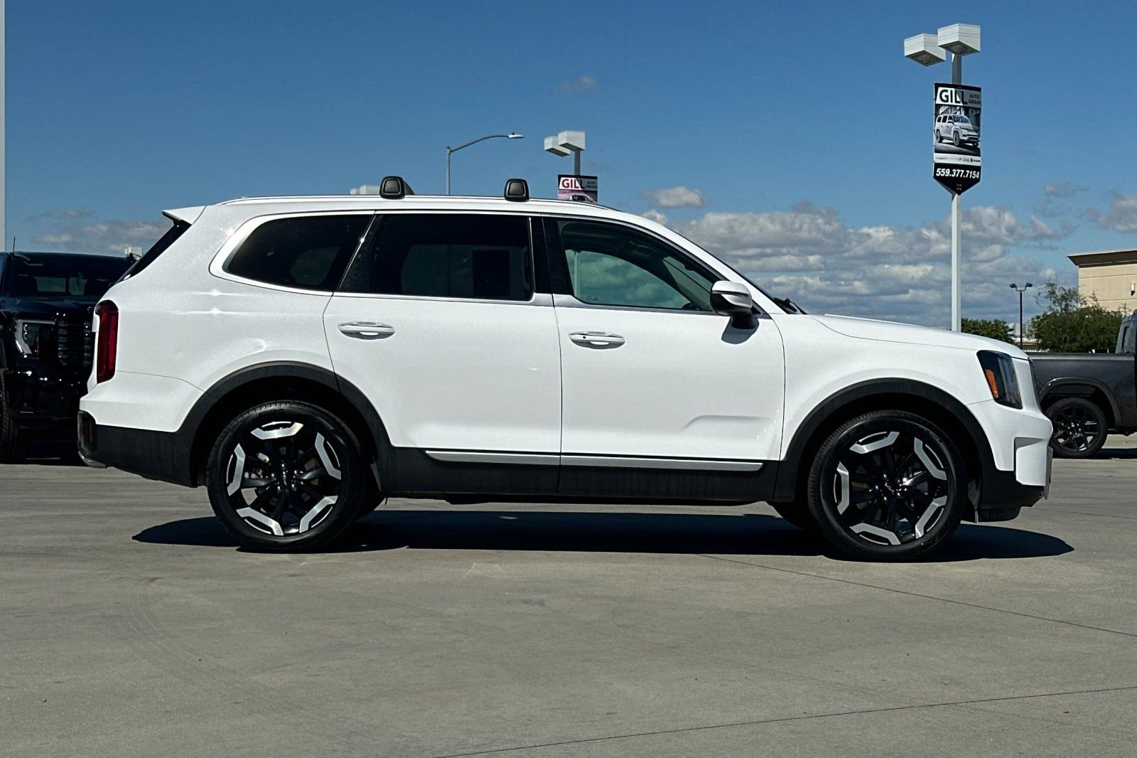 Used 2025 Kia Telluride S image 7