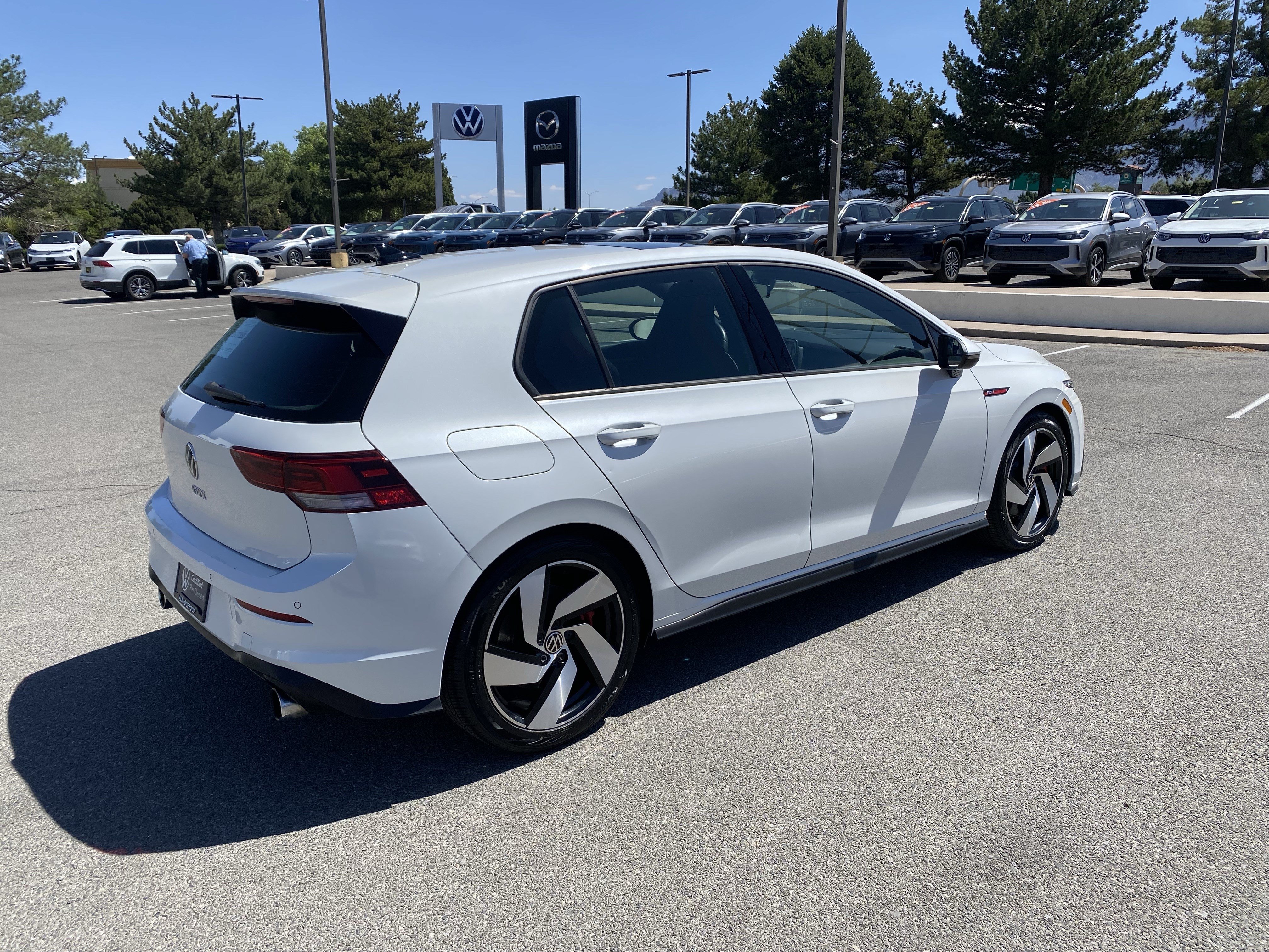 Certified 2022 Volkswagen GTI SE FWD image 50
