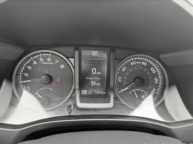 Used 2018 Toyota Tacoma TRD Sport w/ Technology Package image 12