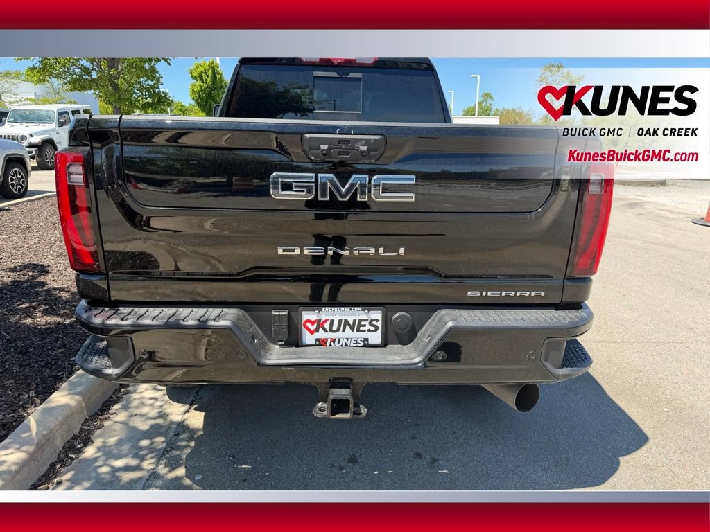 Used 2025 GMC Sierra 2500 Denali Ultimate w/ Snow Plow Prep/Camper Package AWD/4WD image 6