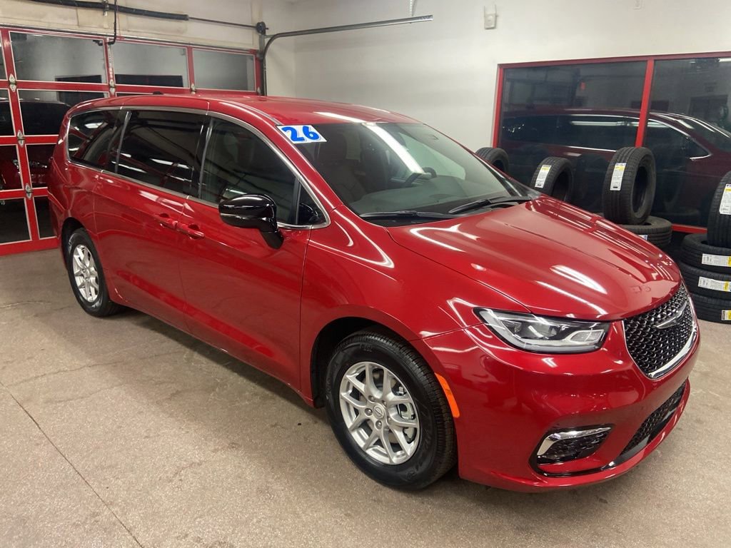 New 2026 Chrysler Pacifica Select image 1