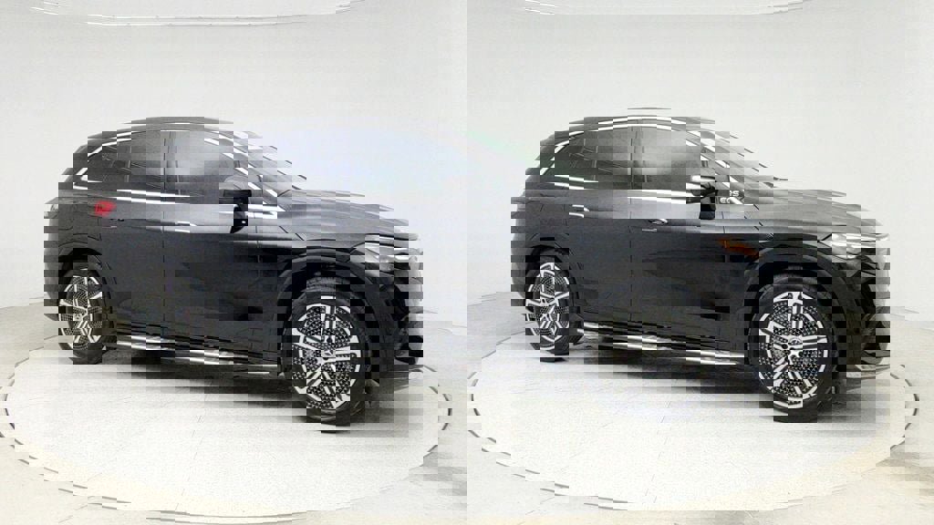 Used 2023 Mercedes-Benz EQS 450+ 4MATIC SUV image 3