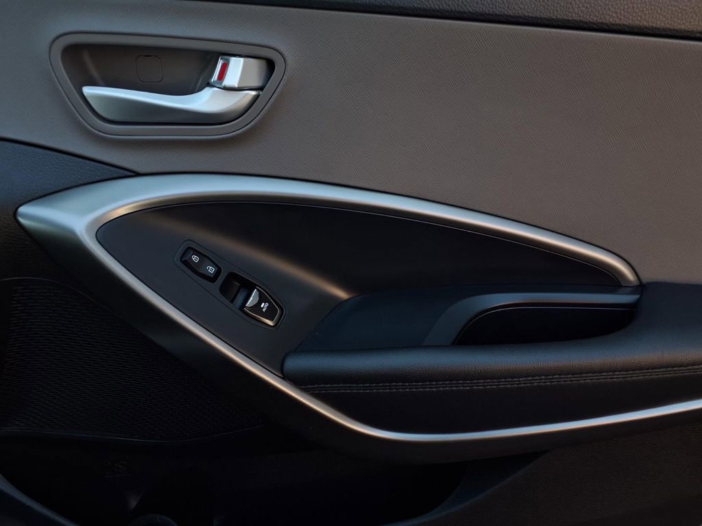 Used 2019 Hyundai Santa Fe XL SE w/ SE Premium Package 02 image 24