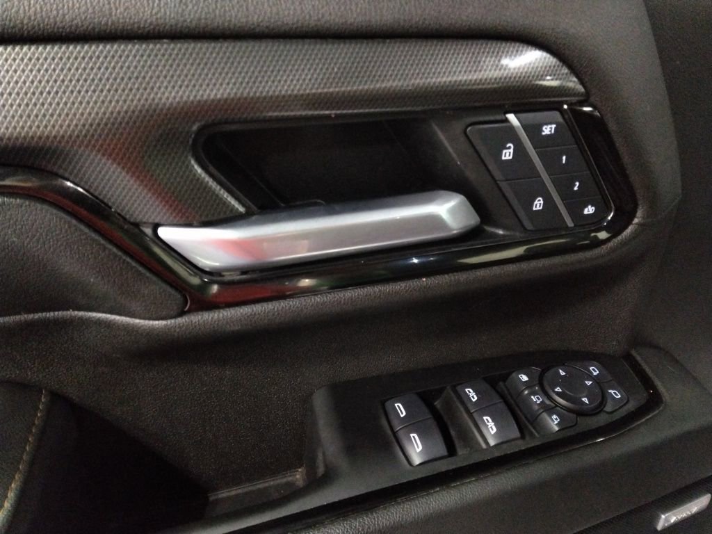 Used 2025 GMC Sierra 2500 AT4 image 26