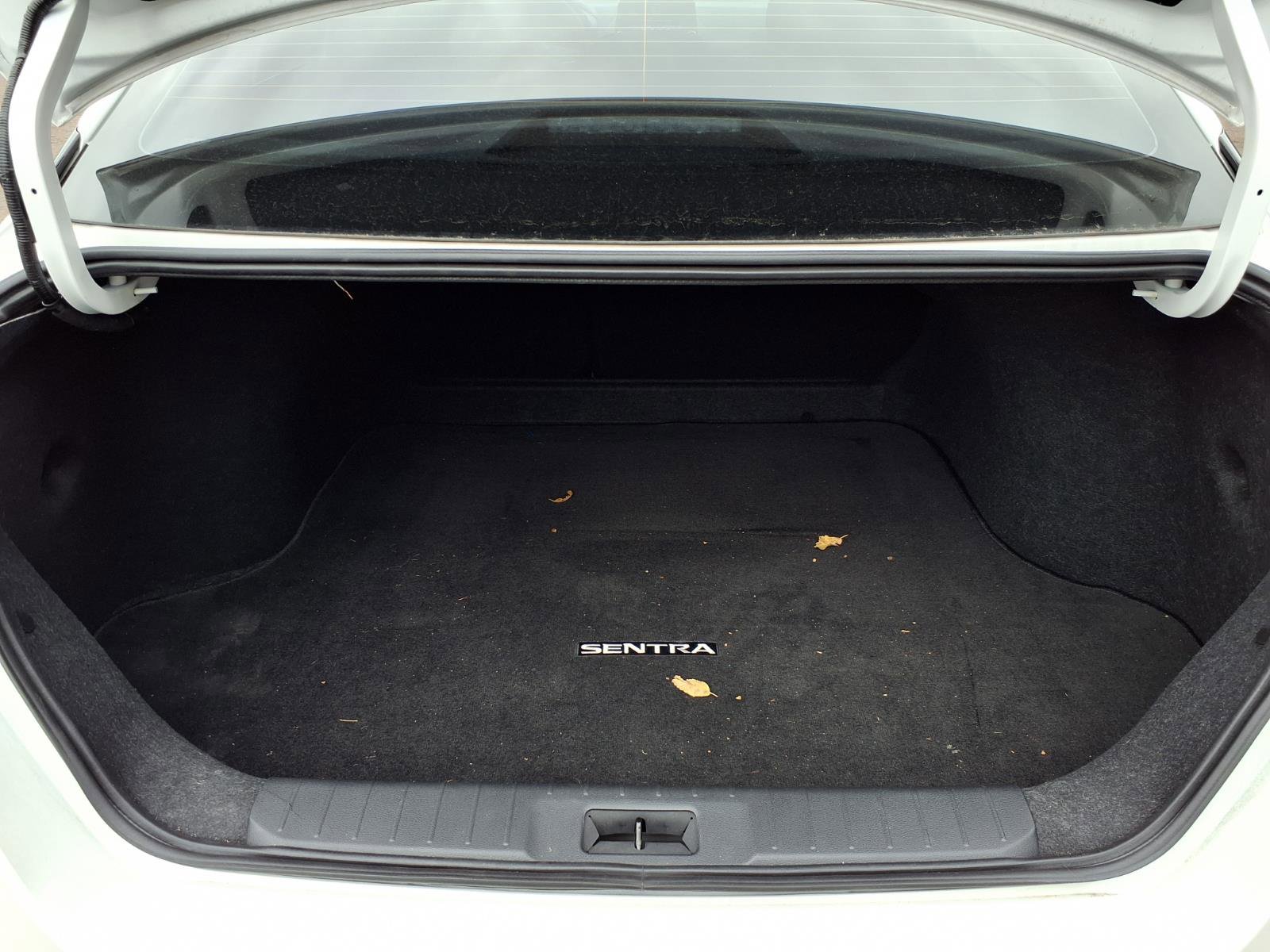 Used 2025 Nissan Sentra SV image 25