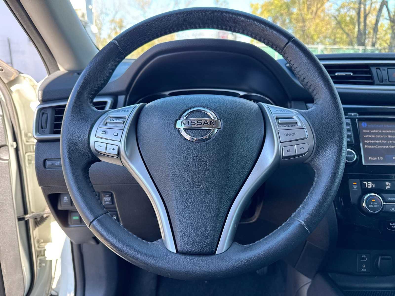 Used 2016 Nissan Rogue SL w/ SL Premium Package image 24