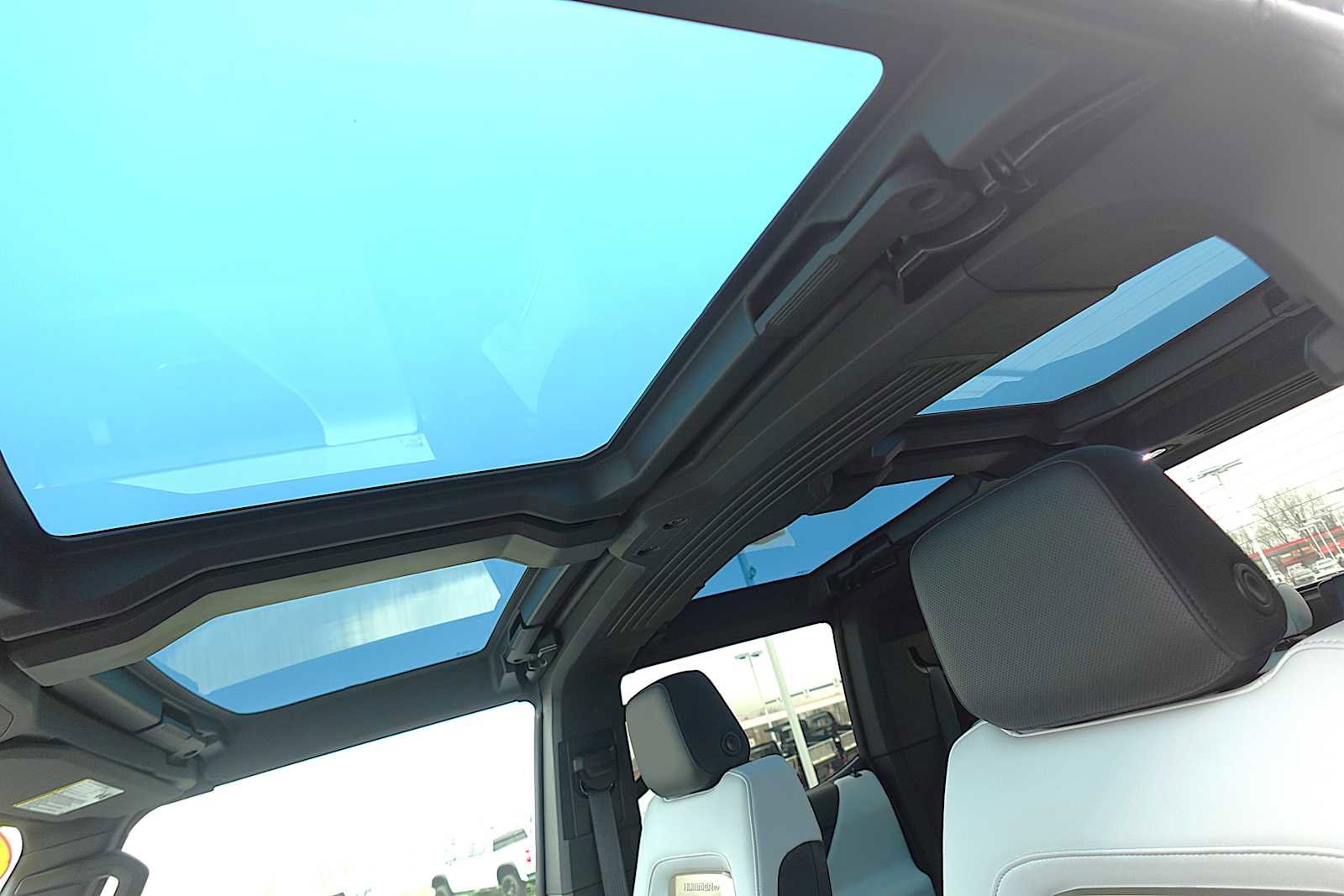 Used 2022 GMC Hummer EV Edition 1 w/ LPO, Illumination Package image 27