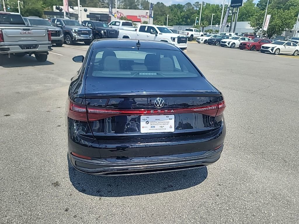 Used 2025 Volkswagen Jetta Sport FWD image 6
