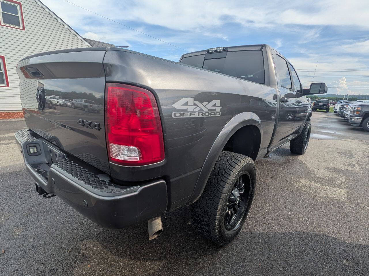 Used 2017 RAM 2500 Big Horn w/ Sport Appearance Group AWD/4WD image 8