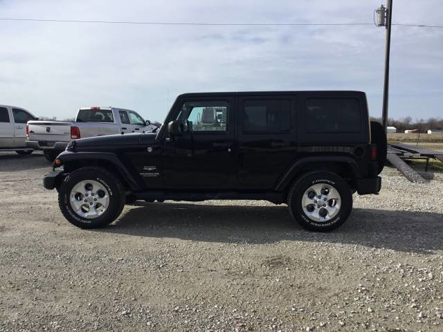 Used 2015 Jeep Wrangler Unlimited Sahara image 7