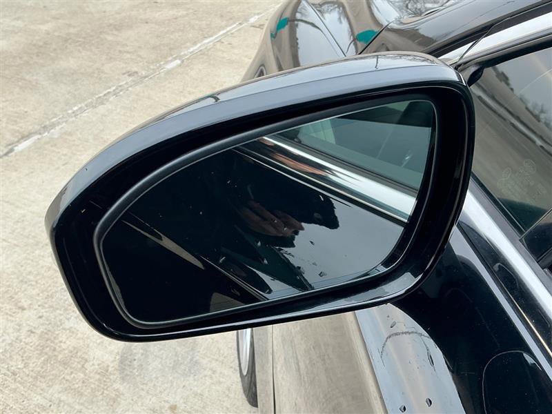 Used 2017 Ford Fusion Platinum image 14