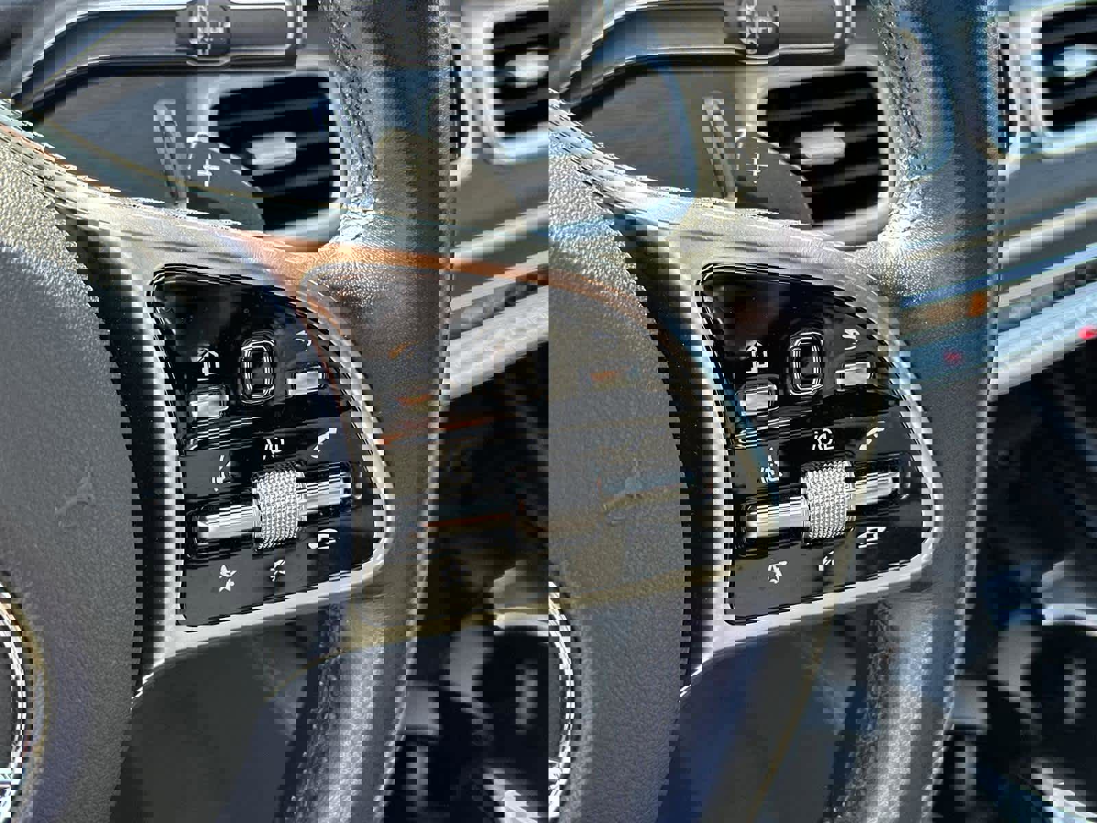 Used 2023 Mercedes-Benz GLE 350 image 25