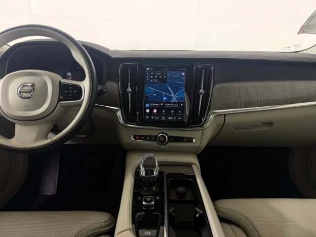 Used 2025 Volvo V90 B6 Cross Country Ultra w/ Climate Package AWD/4WD image 34