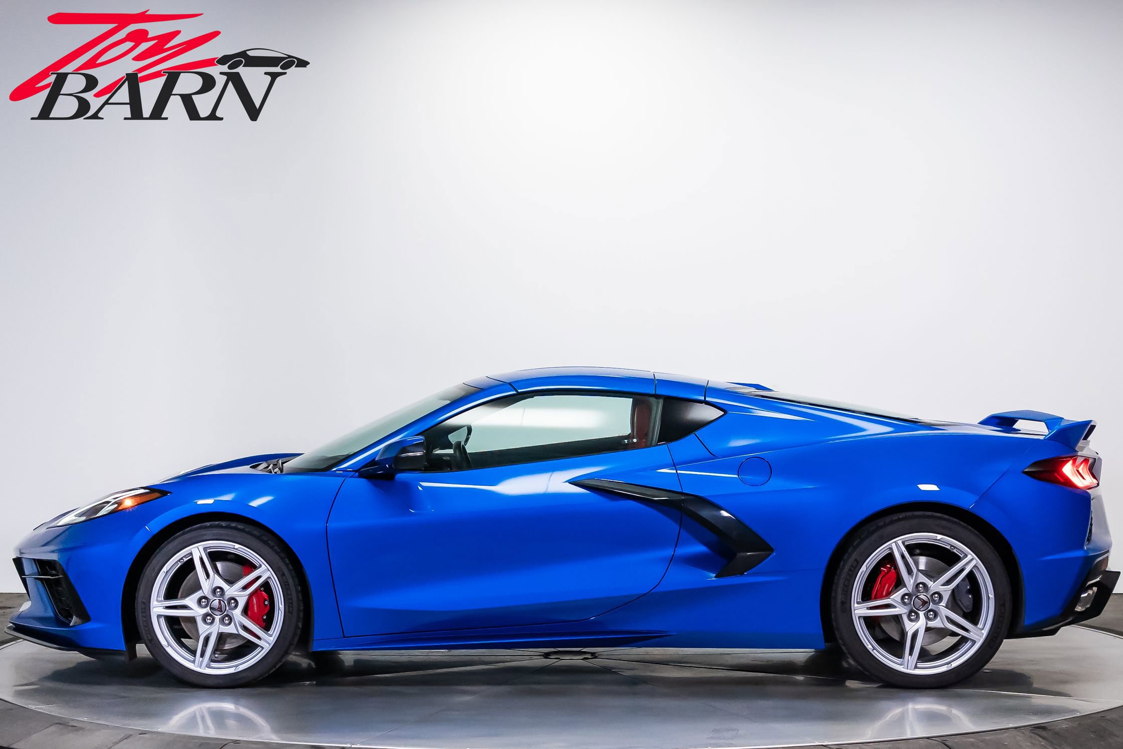 Used 2020 Chevrolet Corvette Stingray Preferred Cpe w/ 2LT Preferred Equipment Group RWD image 10
