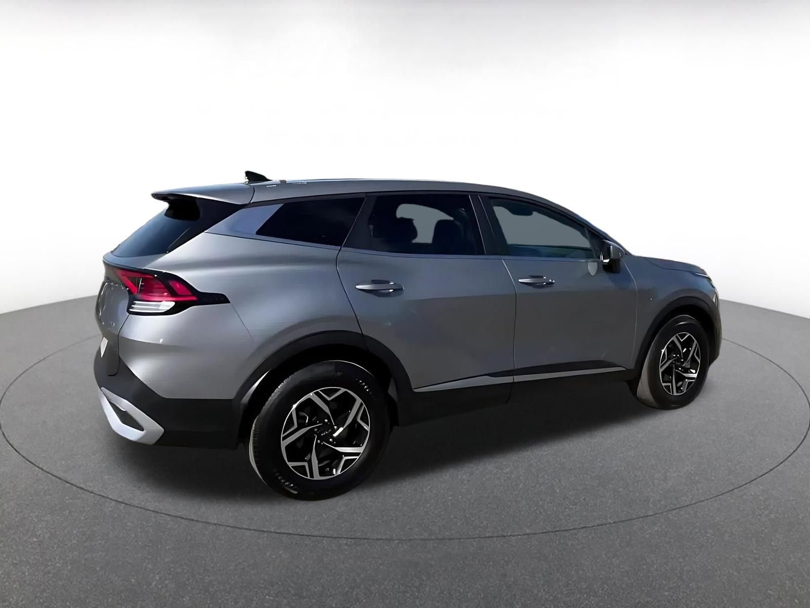 Used 2025 Kia Sportage LX image 14