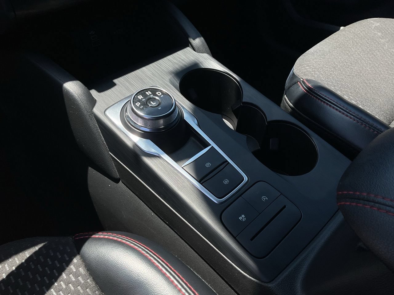 Used 2024 Ford Escape ST-Line FWD image 24