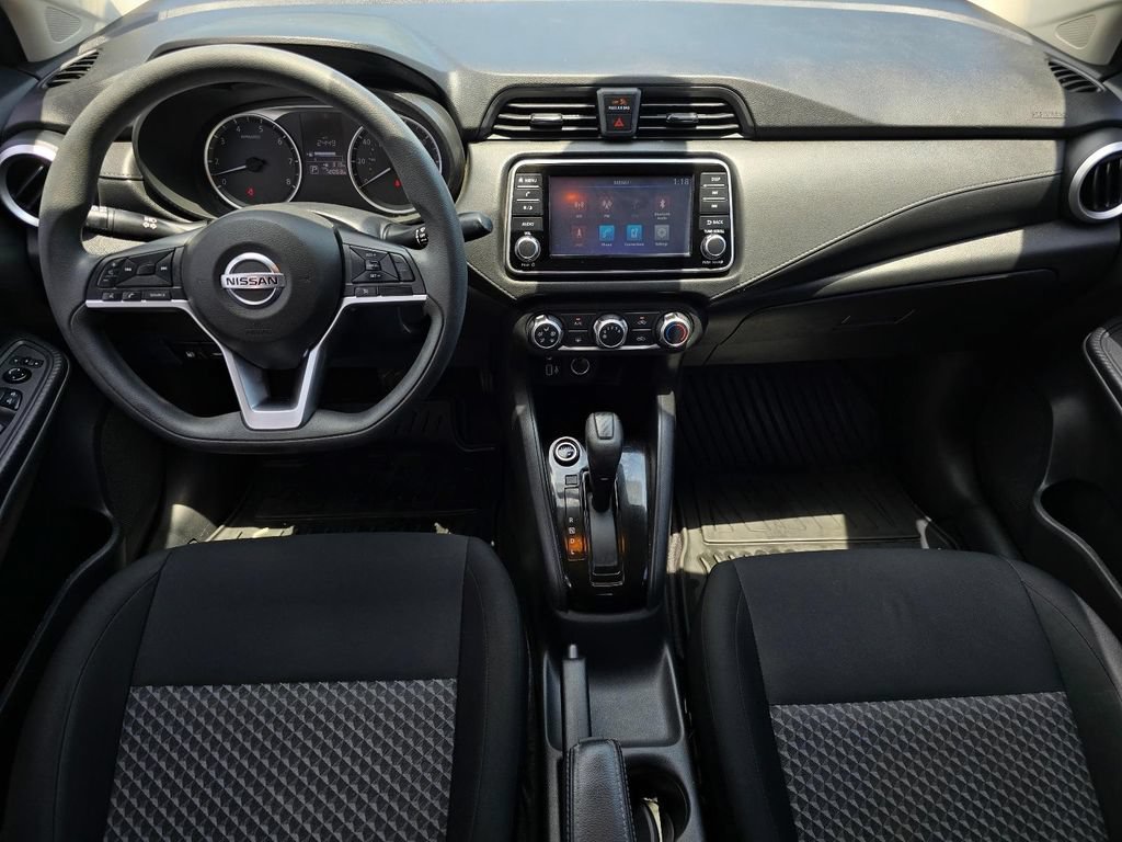 Used 2021 Nissan Versa S FWD image 11
