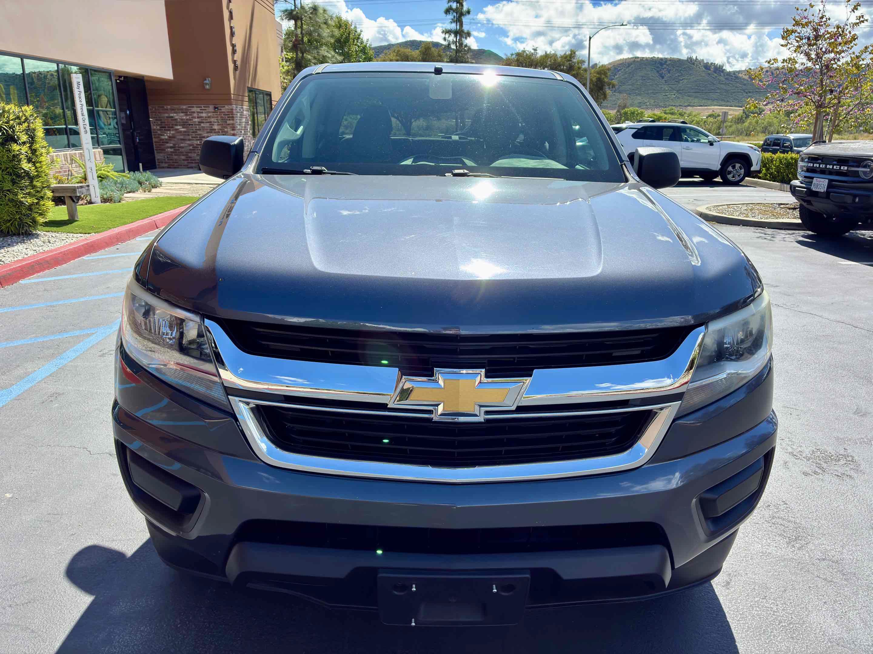 Used 2017 Chevrolet Colorado W/T w/ WT Convenience Package AWD/4WD image 5