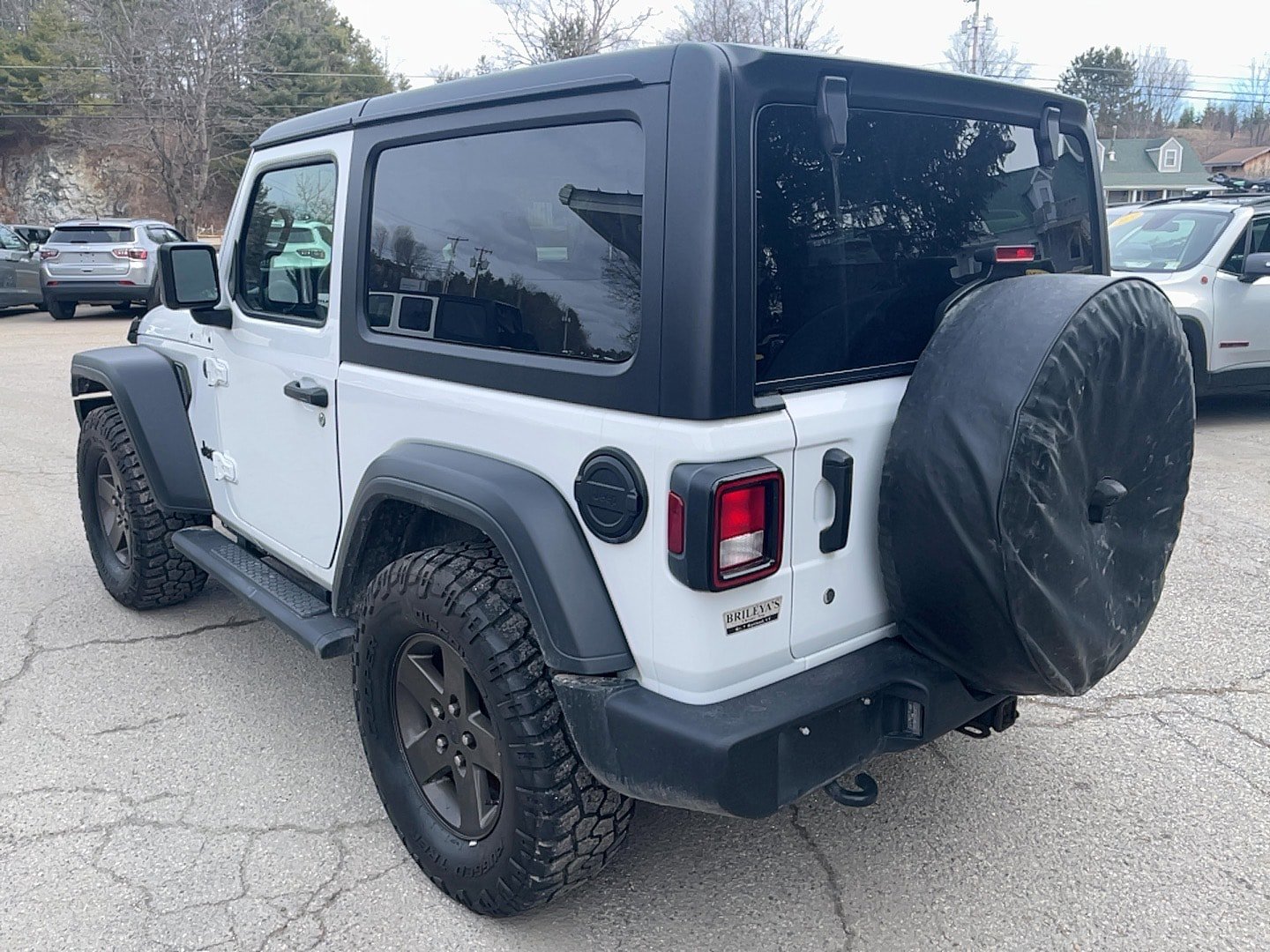 Used 2022 Jeep Wrangler Sport AWD/4WD image 7