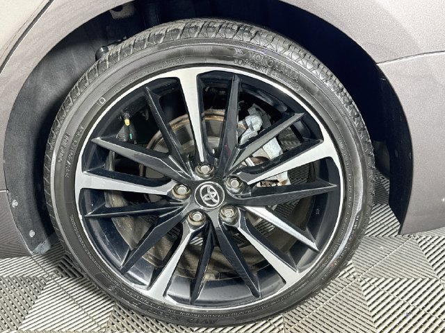 Used 2020 Toyota Camry XSE FWD image 34