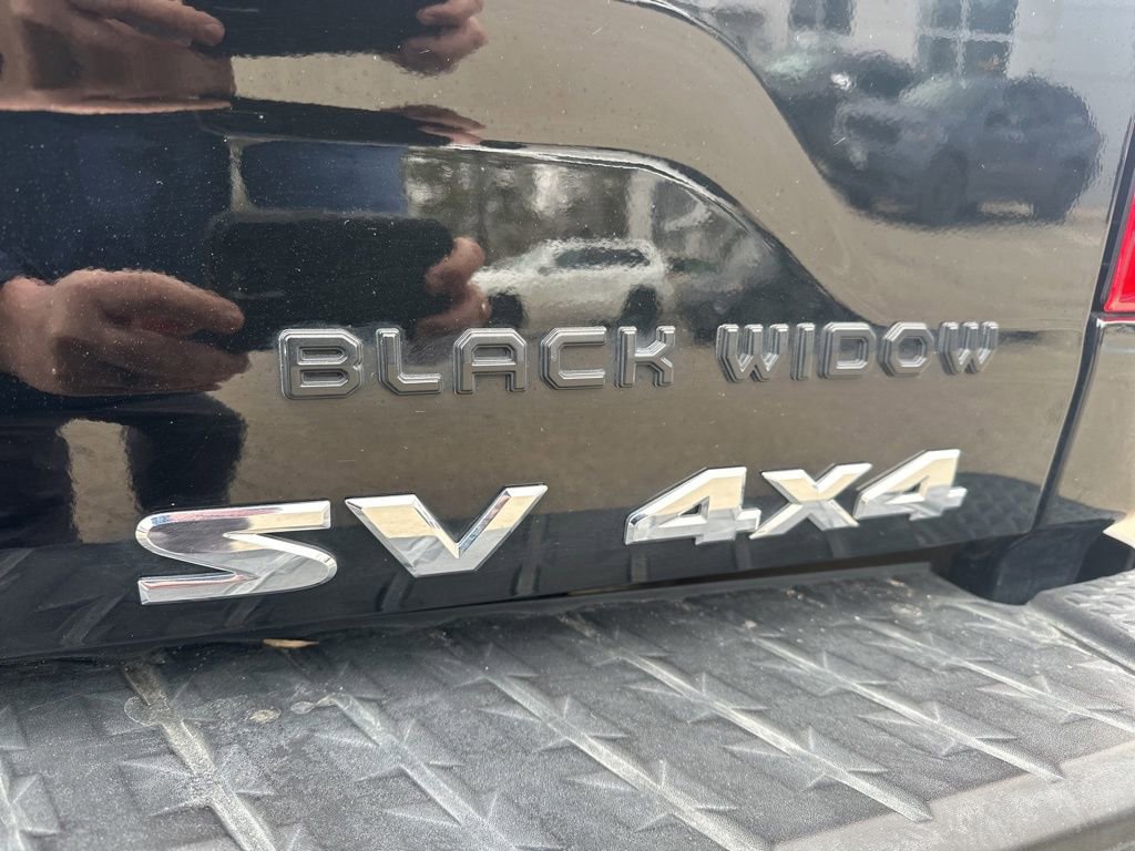 Used 2022 Nissan Titan SV w/ SV Convenience Package image 13