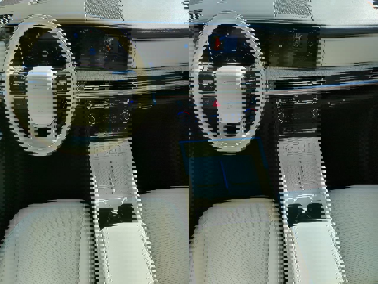 Used 2024 Hyundai Santa Fe Calligraphy image 14