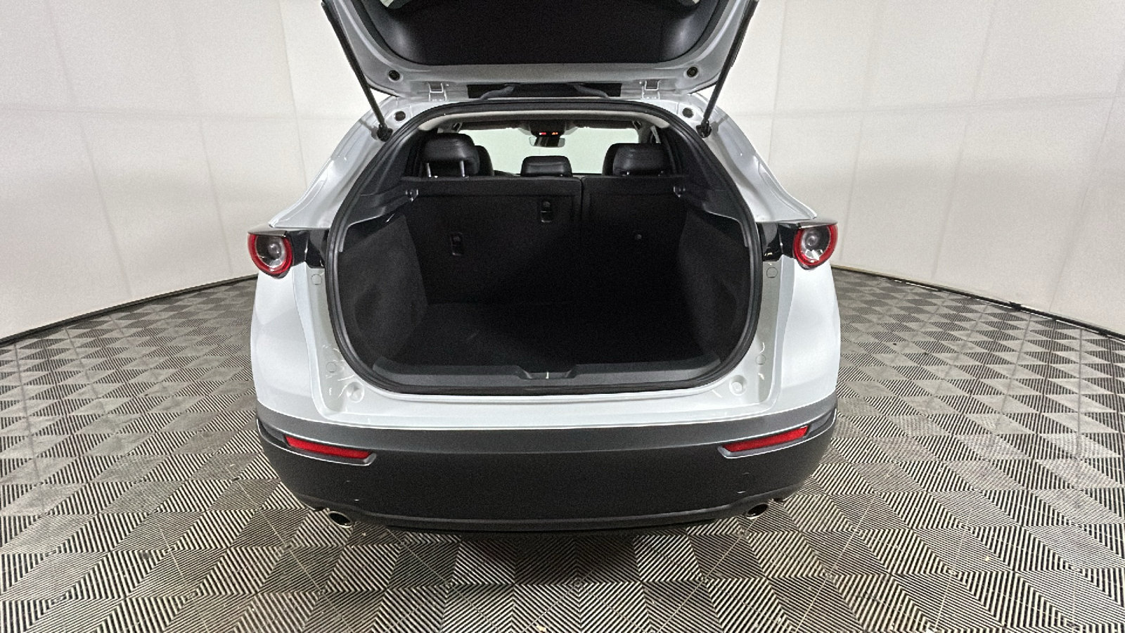 Used 2025 MAZDA CX-30 AWD 2.5 S w/ Select Sport Pkg image 32