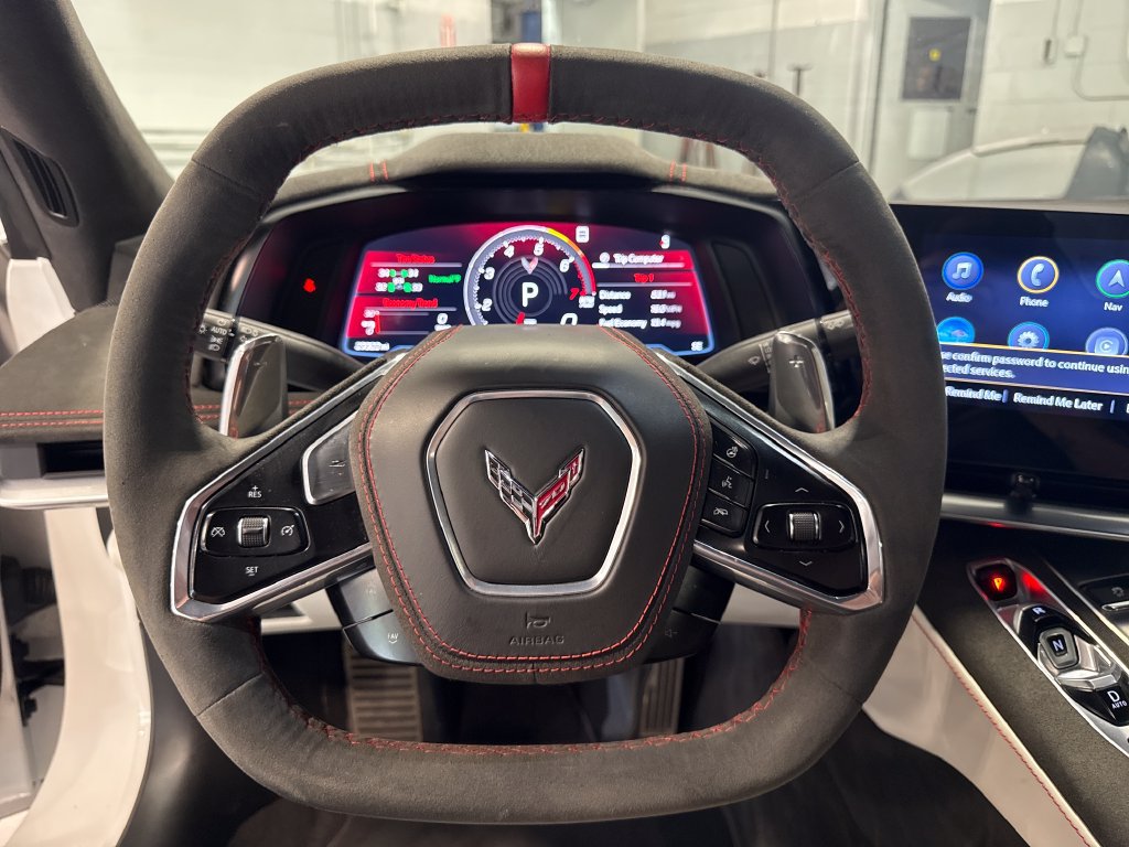 Used 2023 Chevrolet Corvette Stingray Premium Conv w/ Z51 Performance Package RWD image 6