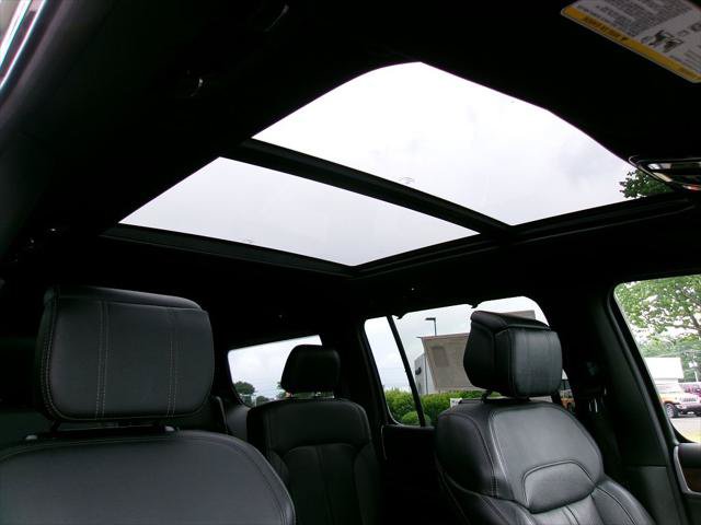 Certified 2025 Jeep Grand Wagoneer 4WD image 22