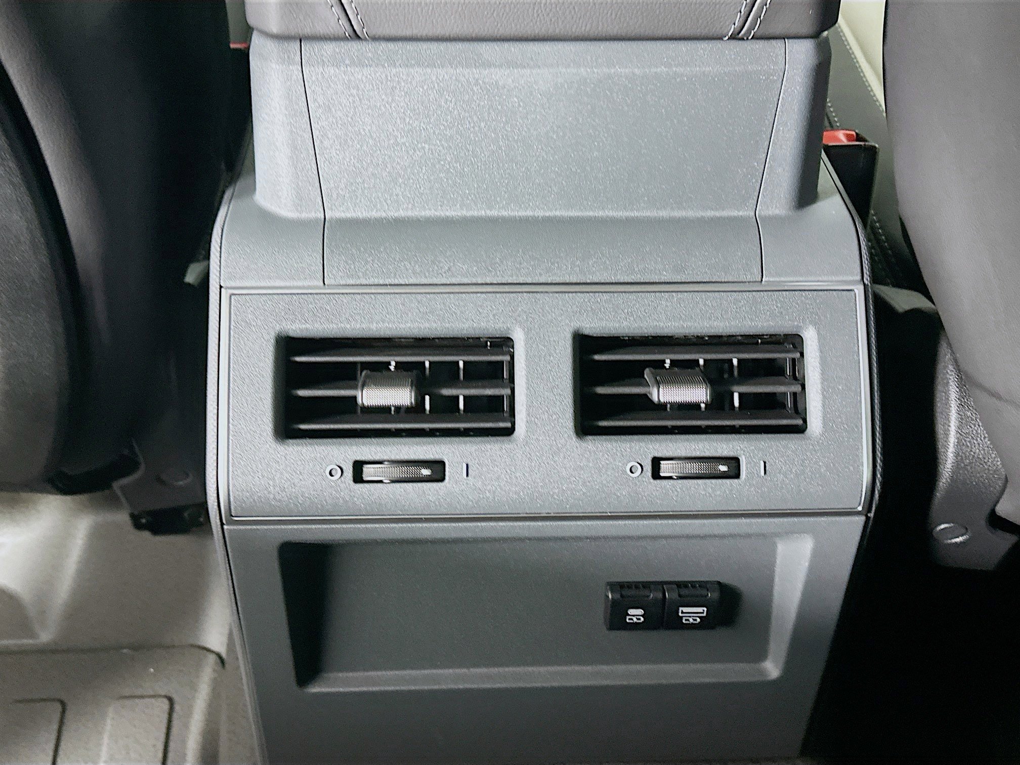 New 2026 INEOS Grenadier Fieldmaster Edition image 38