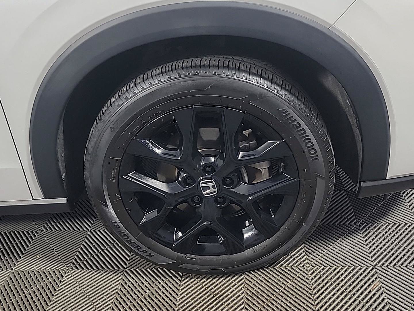 Certified 2024 Honda HR-V Sport image 3