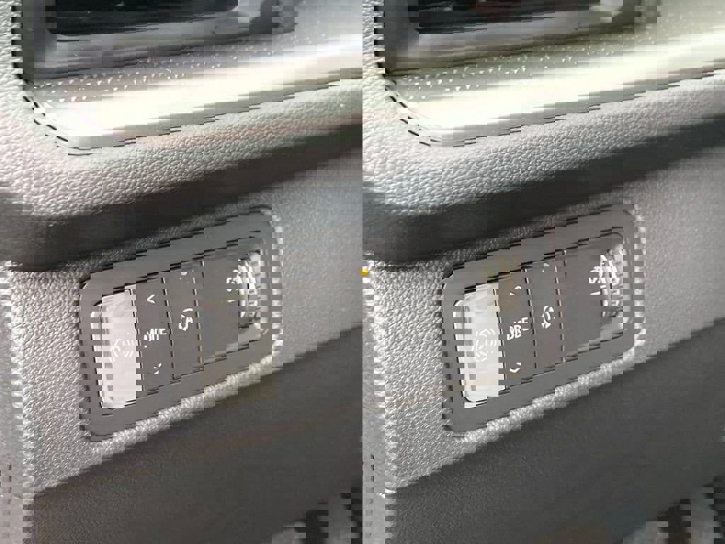 New 2026 Chevrolet Traverse LT w/ Midnight/Sport Edition image 19