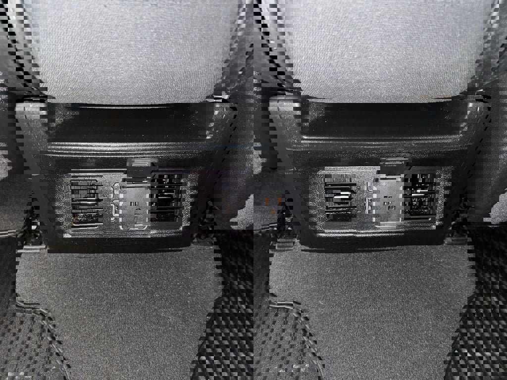 Certified 2025 Chevrolet Silverado 1500 LT image 22