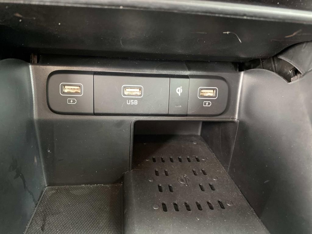 Used 2023 Kia Sorento EX image 15