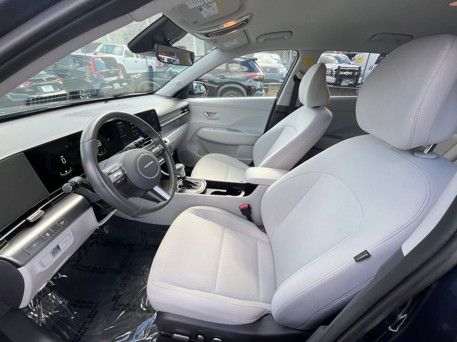 Used 2025 Hyundai Kona SEL image 27