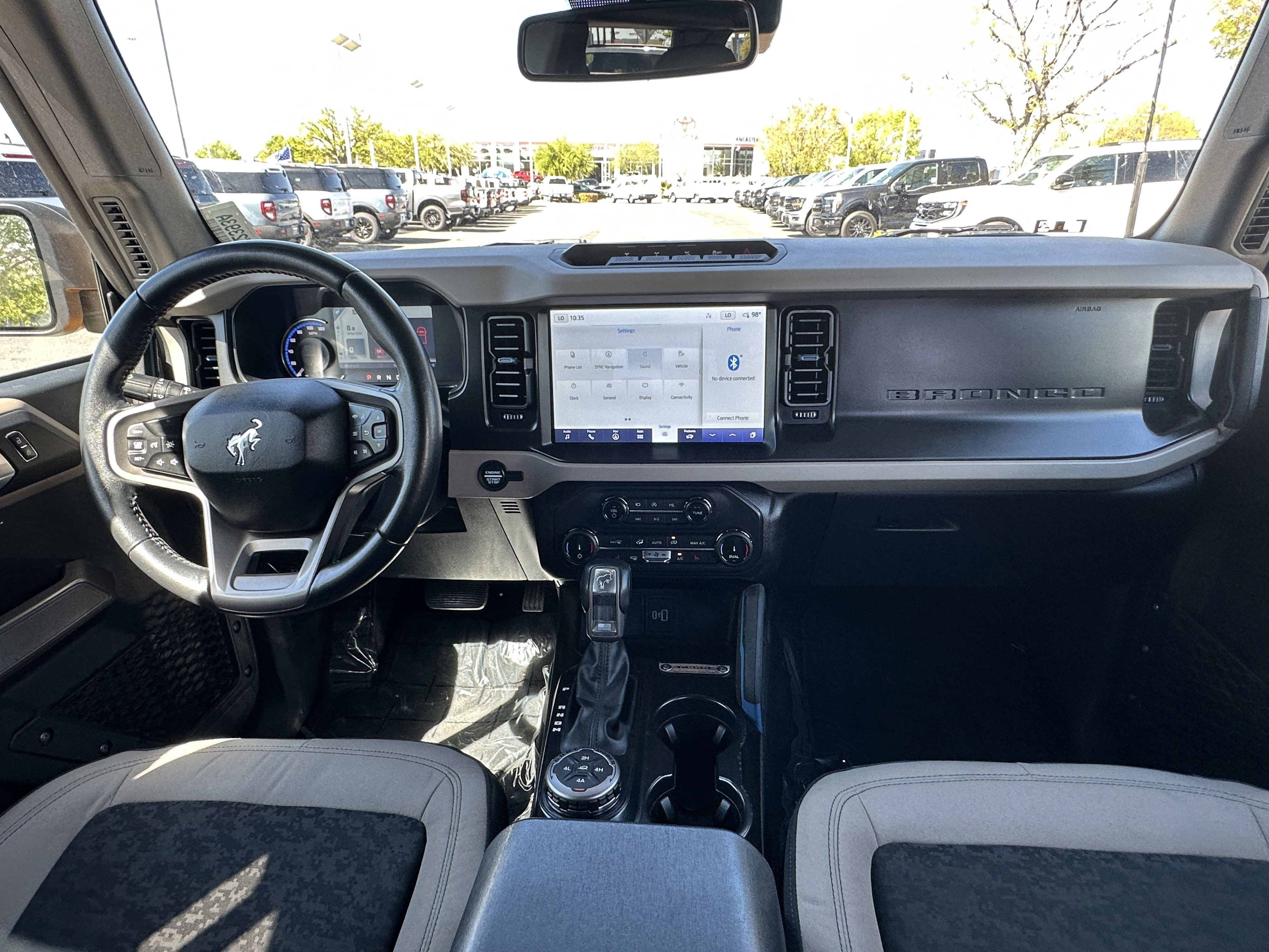 Used 2022 Ford Bronco Wildtrak image 22