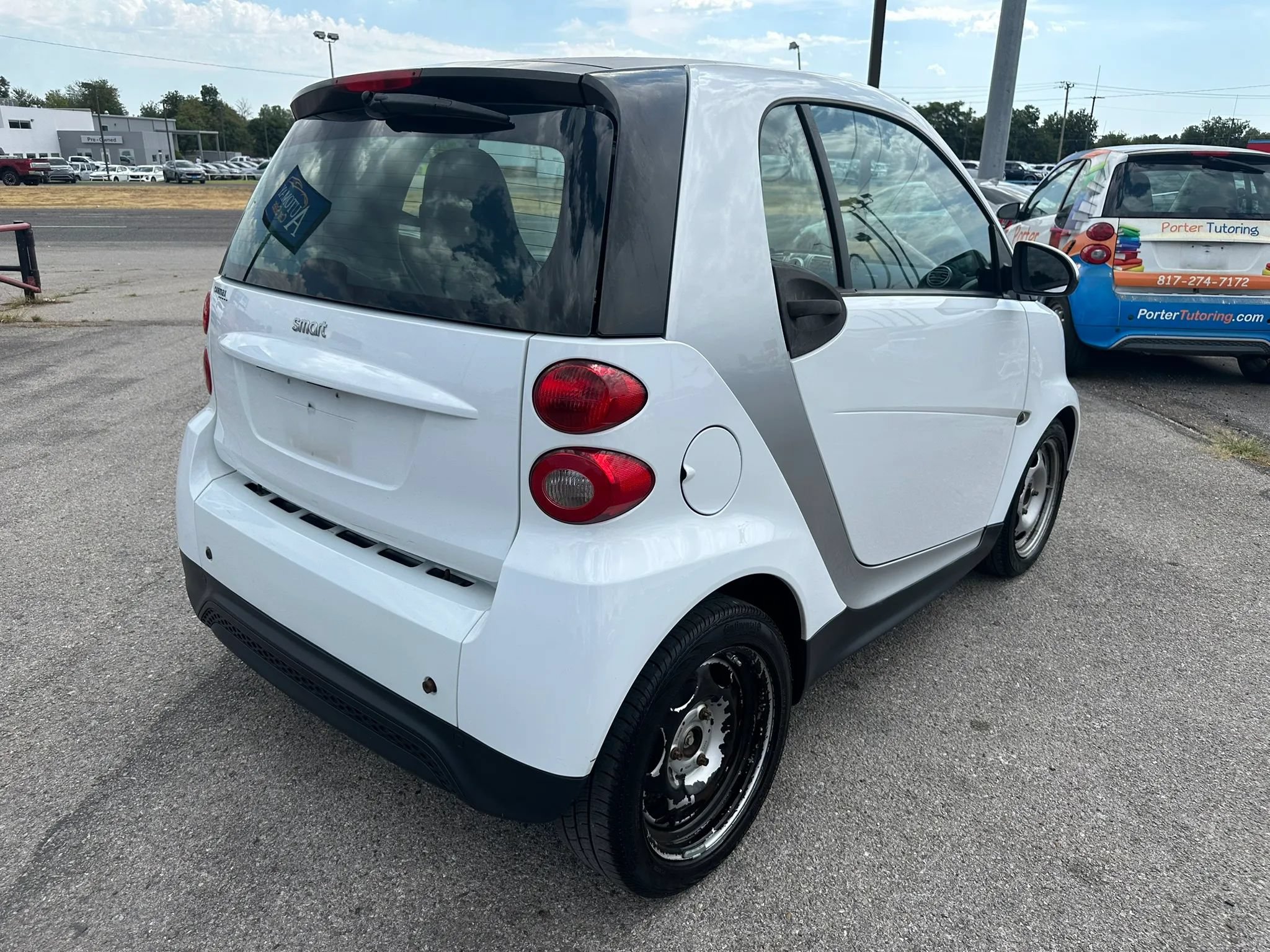 Used 2015 smart fortwo pure RWD image 25