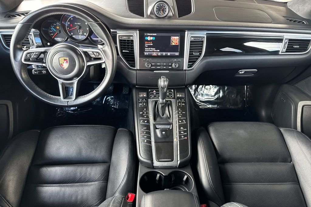 Used 2018 Porsche Macan Turbo image 12