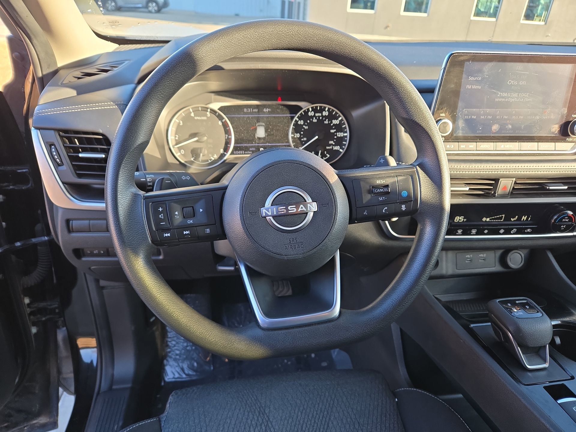 Used 2024 Nissan Rogue SV image 35