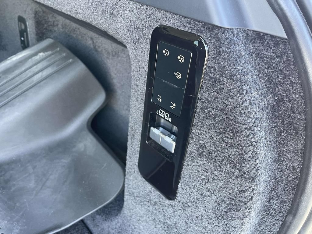 Certified 2022 Land Rover Range Rover SE AWD/4WD image 18