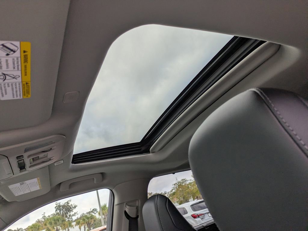 New 2026 Toyota Highlander Limited image 22