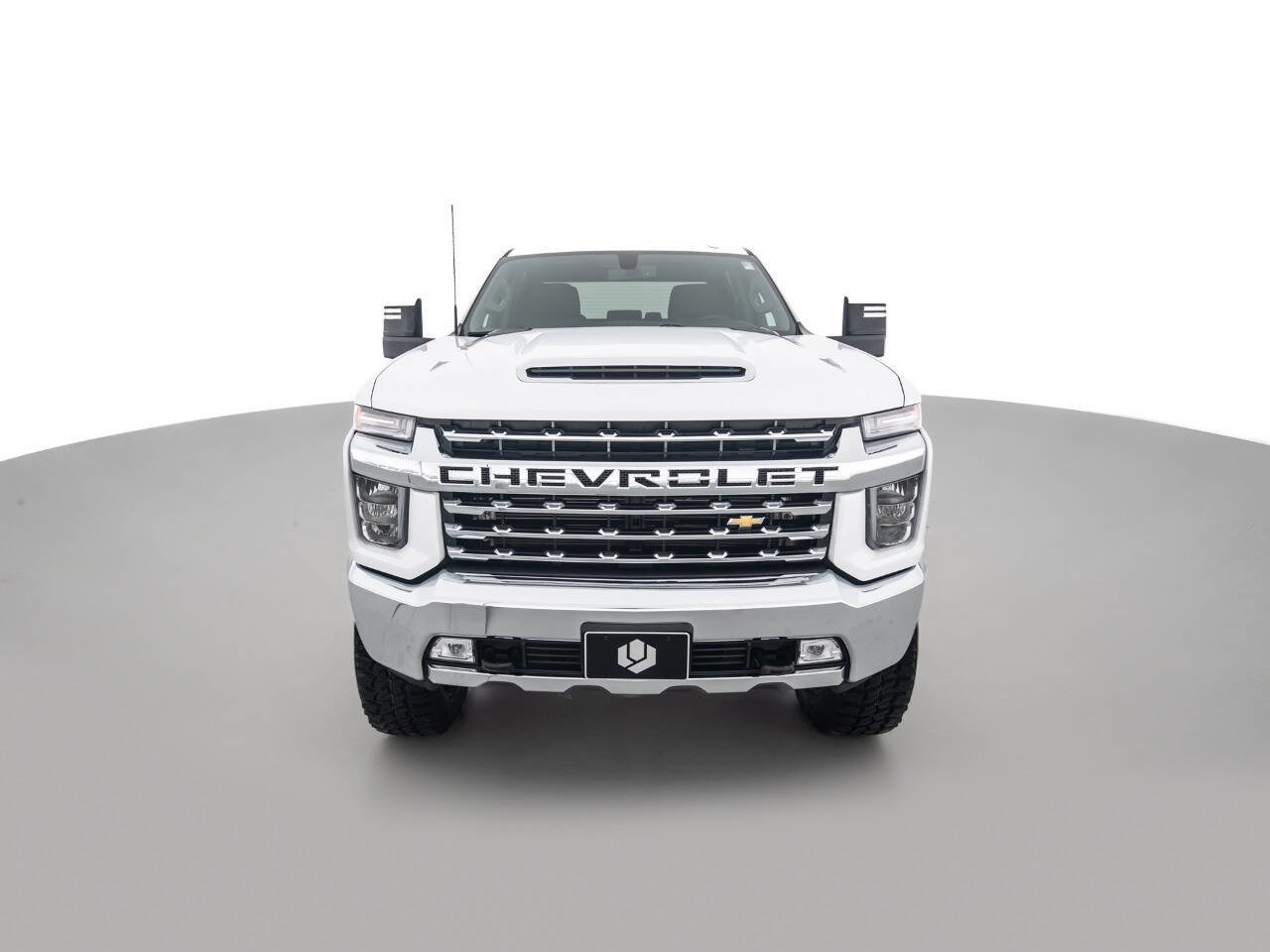 Used 2021 Chevrolet Silverado 2500 LTZ AWD/4WD image 2