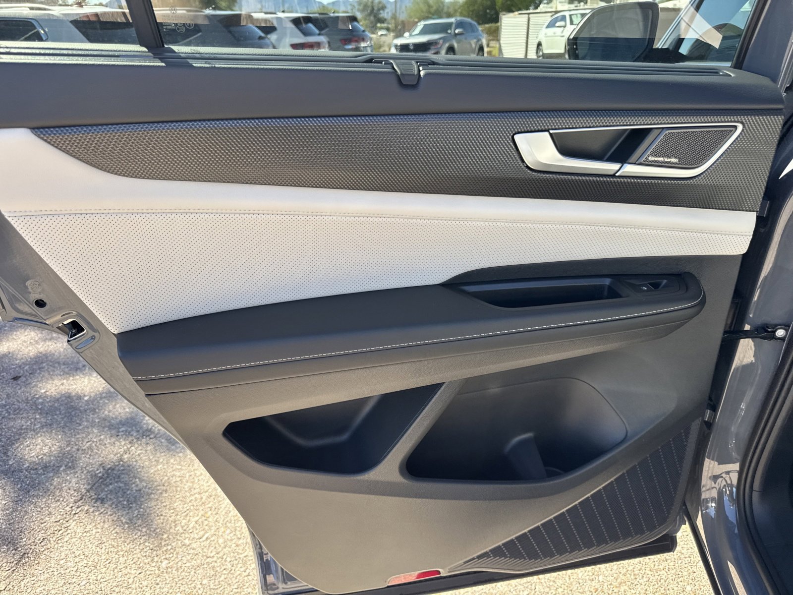 New 2026 Volkswagen Atlas Cross Sport SEL Premium R-Line image 21