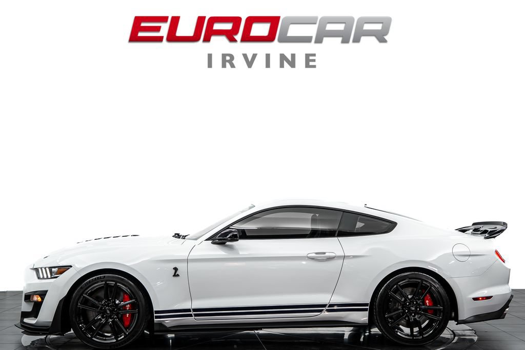Used 2022 Ford Mustang Shelby GT500 w/ Technology Package RWD image 2