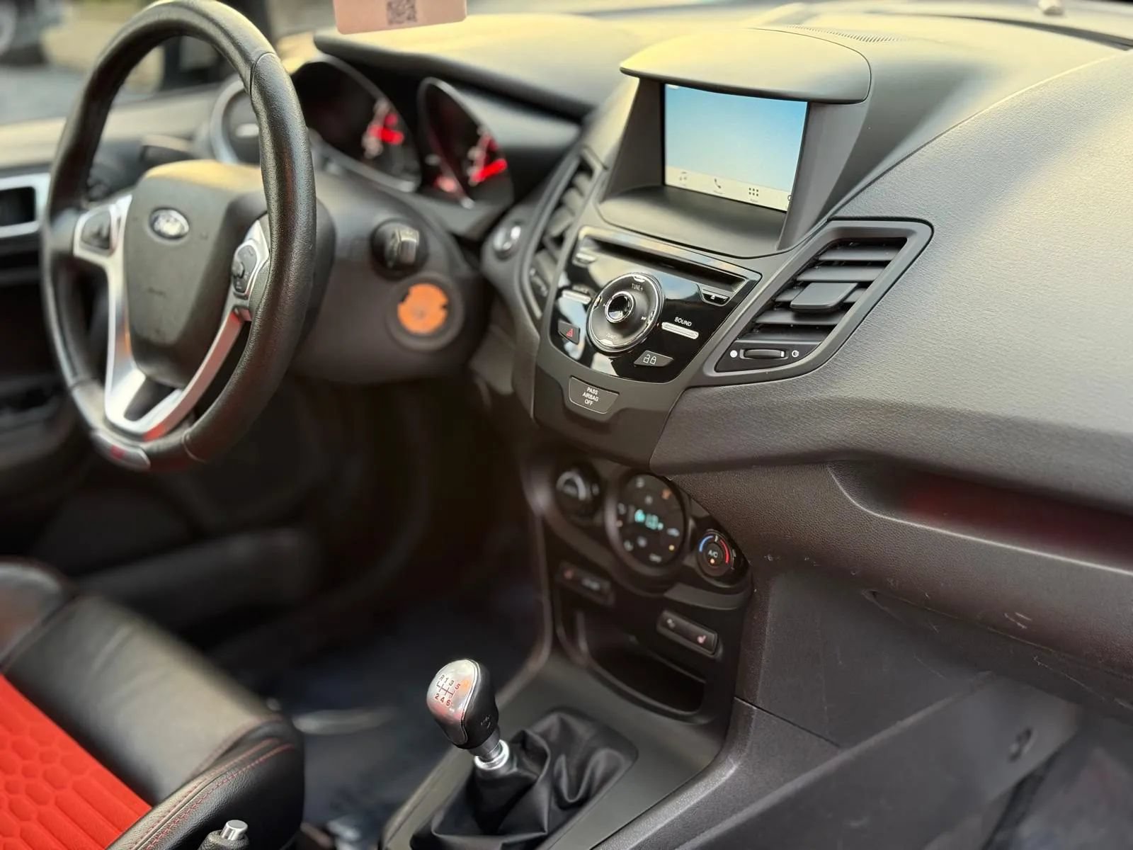 Used 2016 Ford Fiesta ST w/ ST Recaro Package FWD image 22