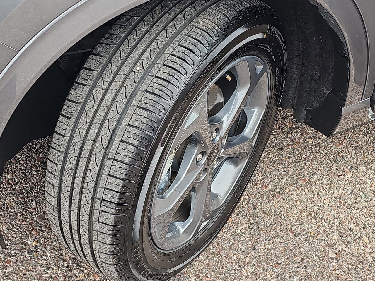 Used 2024 Ford Escape ST-Line image 32